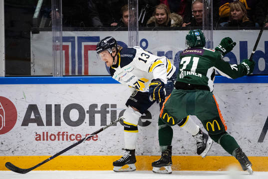 s Oscar Sundh och Färjestads Jesse Virtanen