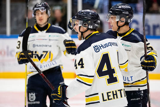 s Mikko Lehtonen jublar