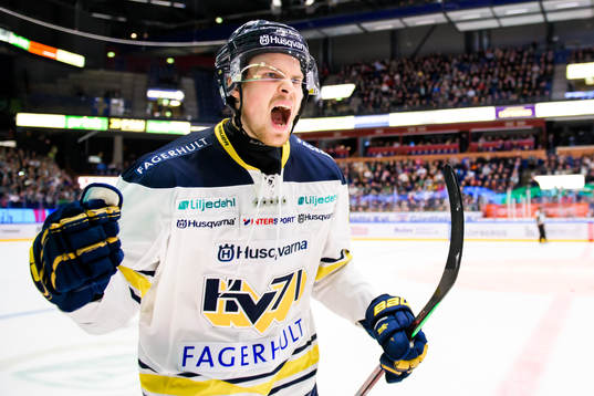 s Mikko Lehtonen jublar