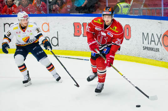 Djurgårdens Linus Hultström och Örebros Anton Hedman