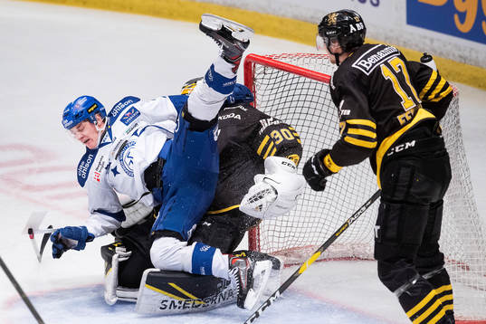 s målvakt Erik Källgren