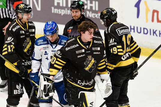 Bläddra bland fler bilder av Ishockey, Hockeyallsvenskan, AIK - Leksand