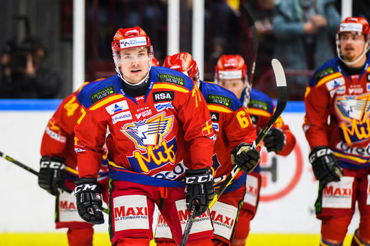 Malmö Redhawks Pontus Netterberg jublar