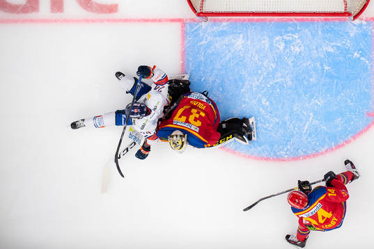 Växjös Brendan Shinnimin och Malmö Redhawks målvakt