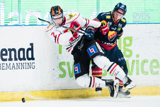 Kamp mellan Örebros Rasmus Rissanen och Djurgårdens Robin