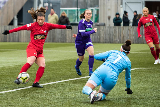 Göteborgs Pauline Hammarlund gör 2-0