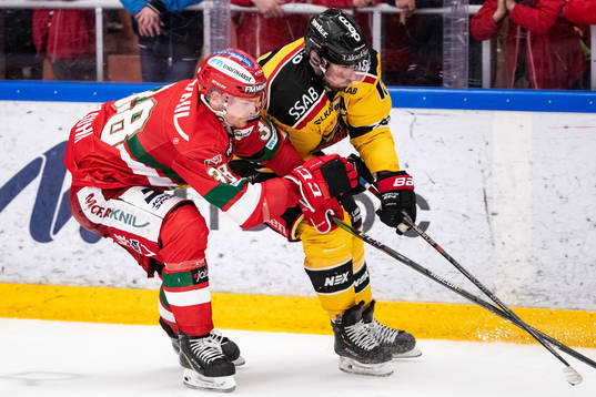 Moras Adam Massuhr och Luleås Niklas Olausson