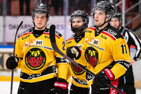 Luleås Petter Emanuelsson jublar