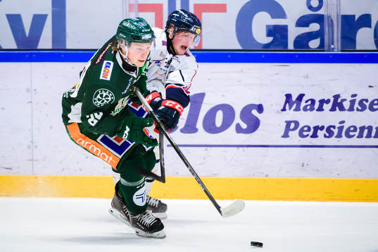 Färjestads Oskar Steen och Linköpings Fredrik Karlström