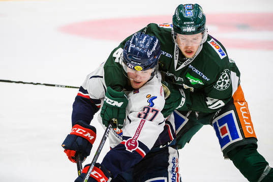Linköpings Adam Ginning och Färjestads Christopher