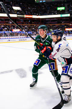 Färjestads Carl Jakobsson och Linköpings Chad Billins