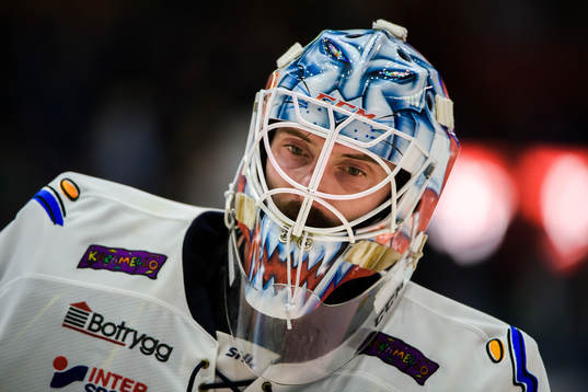 Linköpings målvakt Jonas Gustavsson deppar