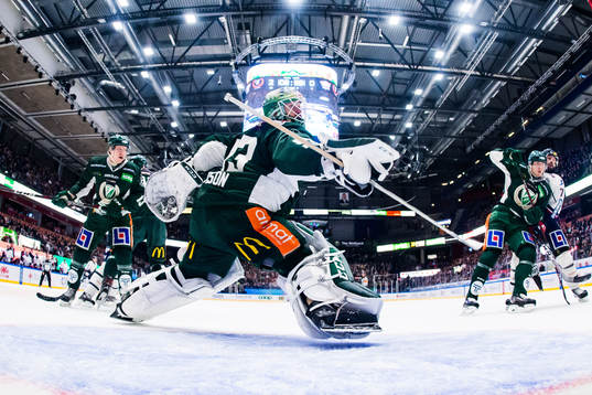 Färjestads målvakt Markus Svensson