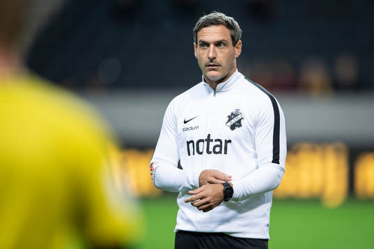 assisterande tränare Sean O'Shea