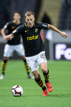 s Sebastian Larsson