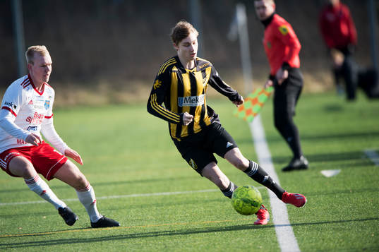 IFK Hässleholms Lucas Johnsson i träningsmatchen mellan