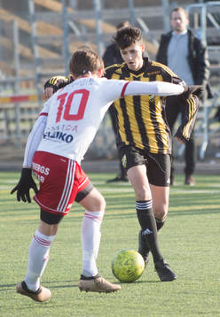 i träningsmatchen mellan IFK Hässleholm och IS Halmia i