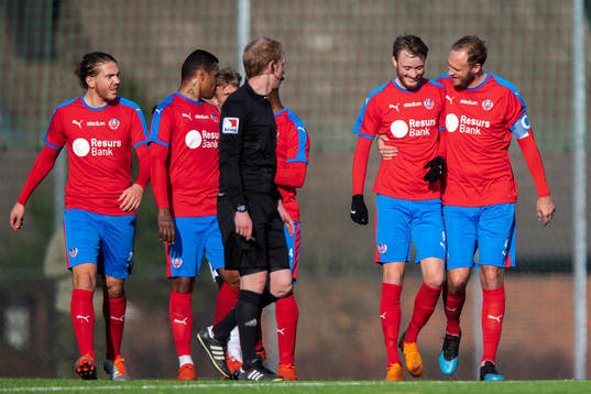 Helsingborgs Rasmus Jönsson jublar med Andreas Granqvist