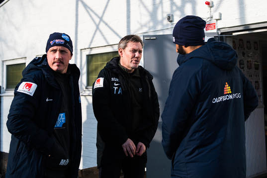 Norrbys assisterande tränare Marcus Översjö och tränare