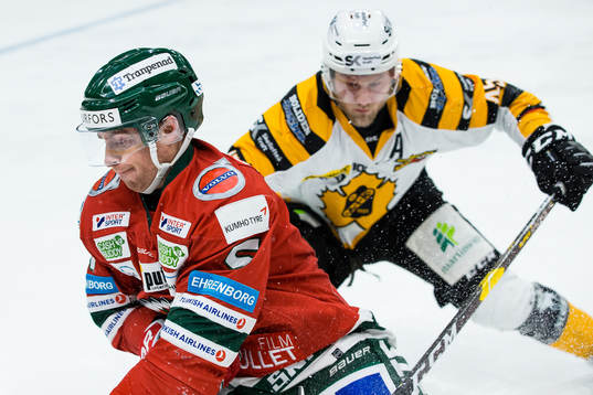 Frölundas Chay Genoway och Skellefteås Oscar Möller