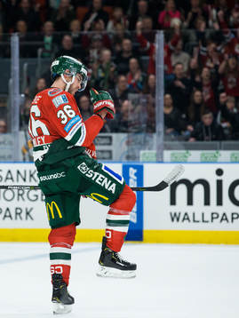 Frölundas Brandon Gormley jublar