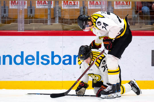 Brynäs Daniel Mannberg har ont