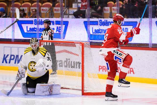 Timrås Jeremy Boyce jublar