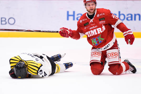 Brynäs Jacob Blomqvist och Timrås Sebastian Ohlsson