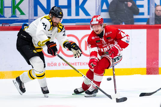 Brynäs Robert Kousal och Timrås Oskar Drugge