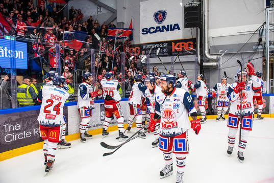 Västervikspelarna jublar