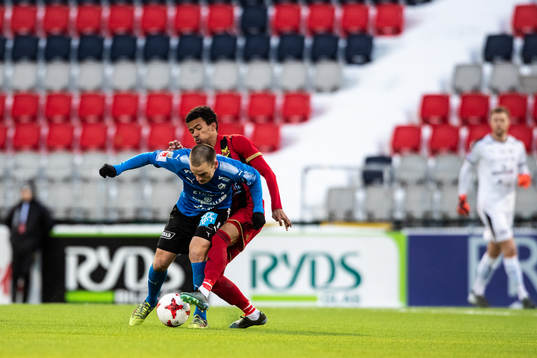 Halmstads Pontus Silfwer och Östersunds Jerell Anthony