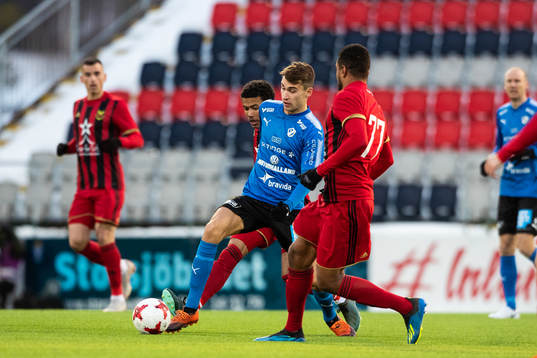 Halmstads Rasmus Wiedesheim-Paul och Östersunds Jerell