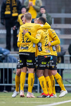 Elfsborgs Per Frick jublar