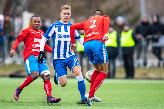 Nyköpings Enoch Adu och Alen Ahmetovic