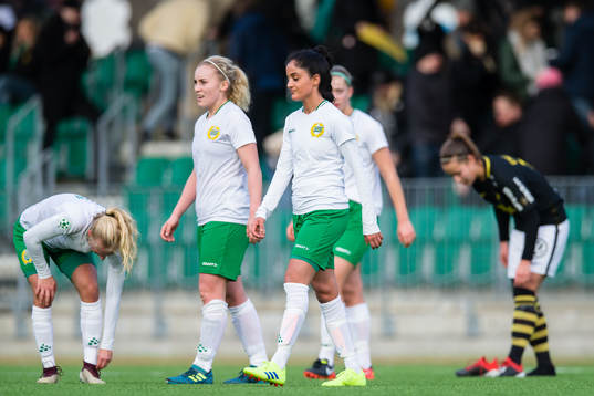 Hammarbys Lawlaw Nazeri  (m) och Ellen Gibson deppar