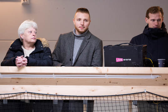 Luleås Robin Kovacs på läktaren