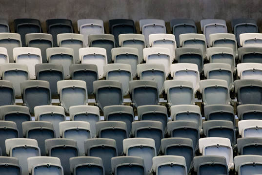 Stolar på läktaren på Tele2 Arena