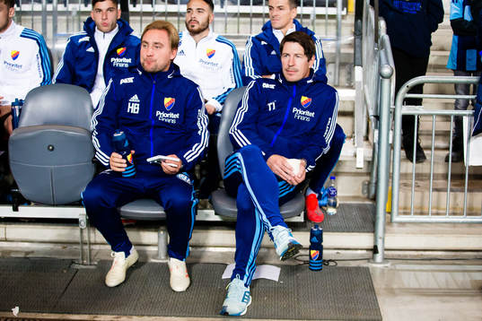 Djurgårdens tränare Thomas Lagerlöf (h)