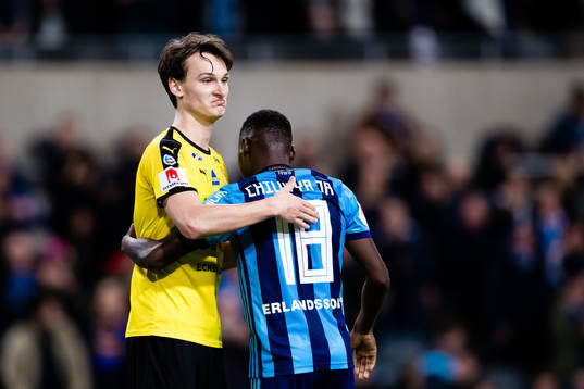 Frejs Hjalmar Ekdal deppar bredvid Djurgårdens Edward