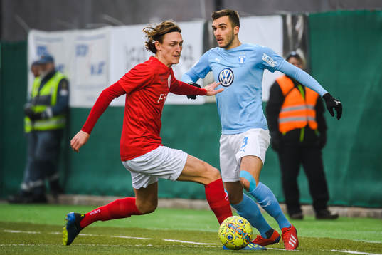 Malmö FFs Egzon Binaku och Degerfors Gustav Granath