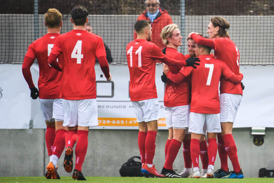 Degerfors spelare jublar