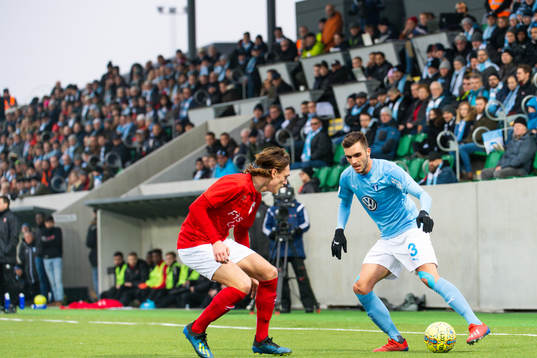 Degerfors Gustav Granath och Malmö FFs Egzon Binaku