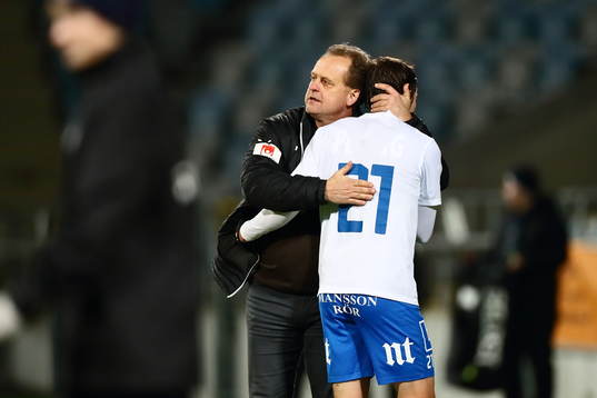 Värnamos tränare Jonas Thern och Norrköpings Simon Thern