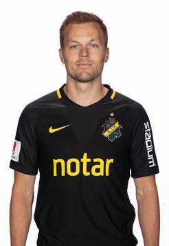 s Sebastian Larsson
