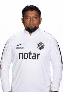 s Chefsnaprapat Luis Oyarzo