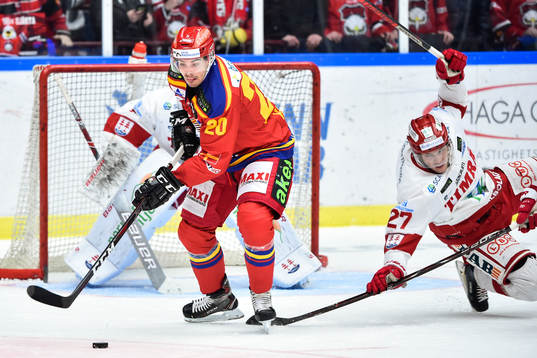 Malmö Redhawks Henrik Hetta och Timrås Johannes Kinnvall