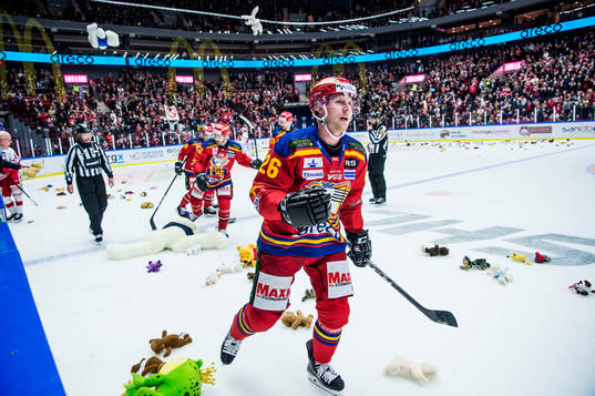 Malmö Redhawks Axel Wemmenborn jublar