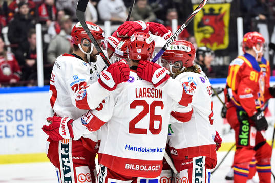 Timrås spelare jublar