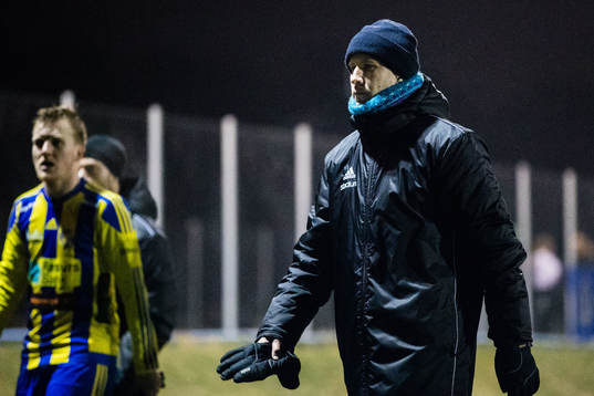 Eskilsminnes tränare Mattias Lindström deppar