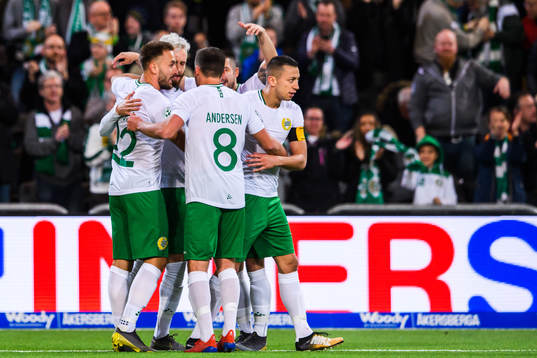 Hammarbys Nikola Djurdjic jublar med lagkamrater